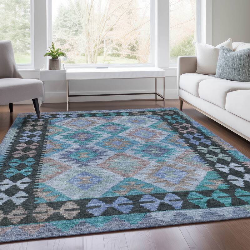Machine Washable Indoor/ Outdoor Boho Global Chantille Rug
