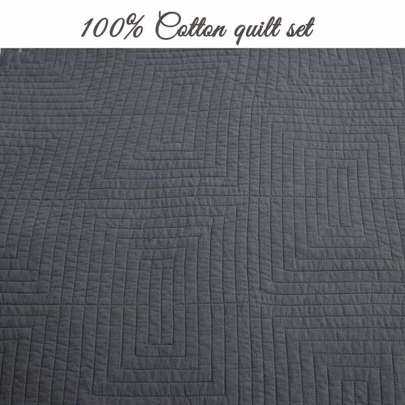 Carson Carrington Skaevinge (White or Gray) Cotton 3-piece Quilt Bedding Set