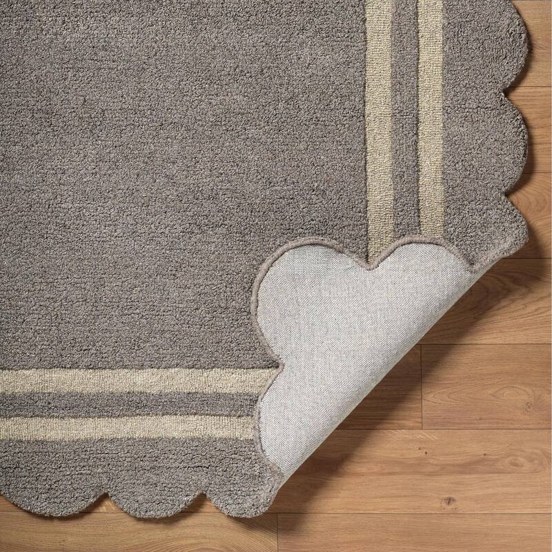 Livabliss Scalloped Modern & Contemporary Area Rug