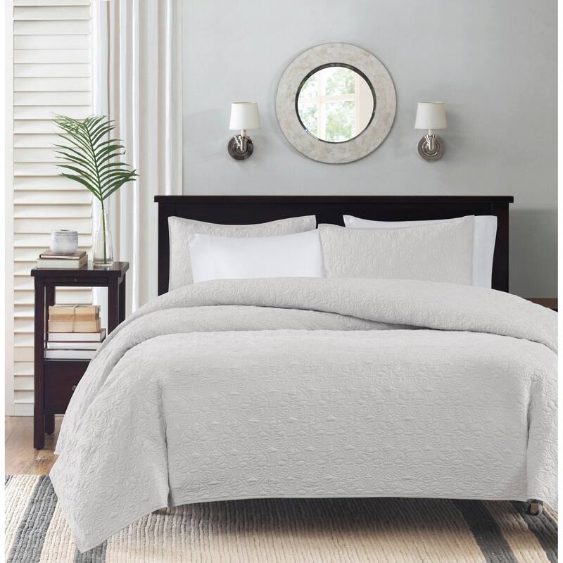 Madison Park Mansfield Reversible Quilt Set - White - Full - Queen