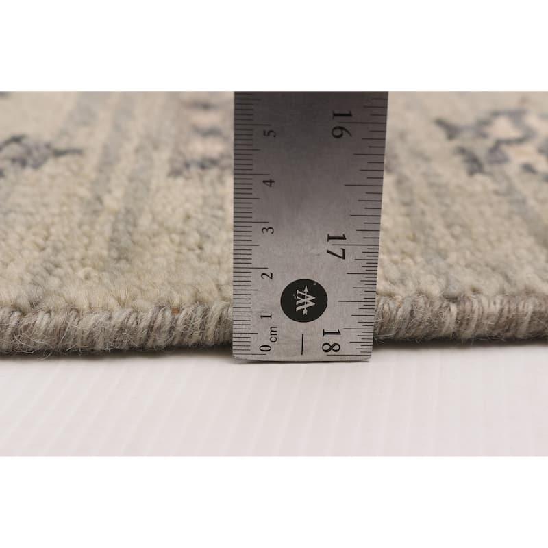 ECARPETGALLERY Hand-knotted Tangier Light Grey Wool Rug - 5'3 x 7'6