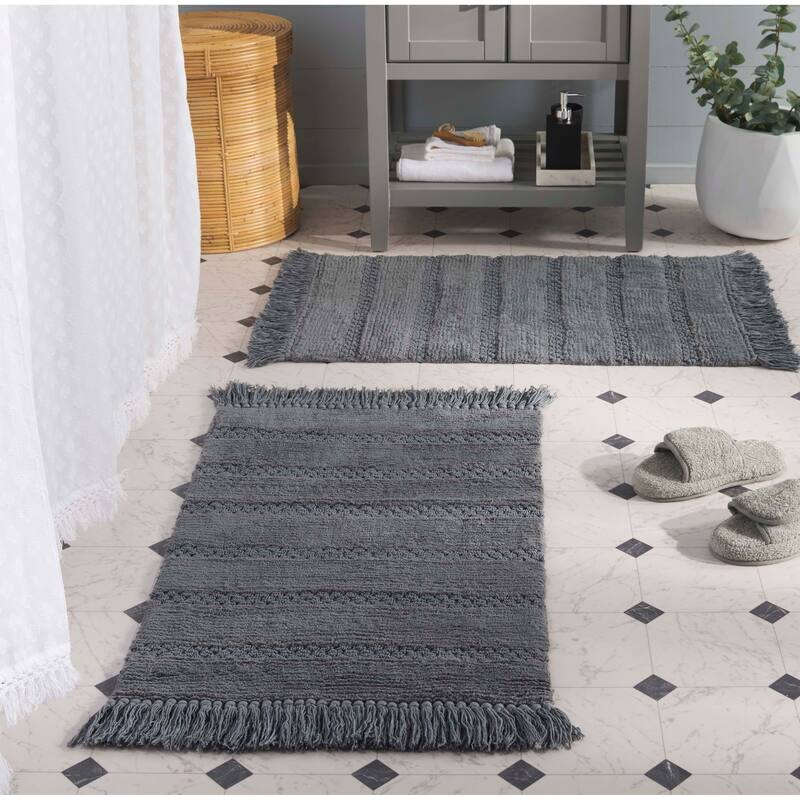 SAFAVIEH Home Finn Fringe Bathmat 32"L x 20"W Set of 2