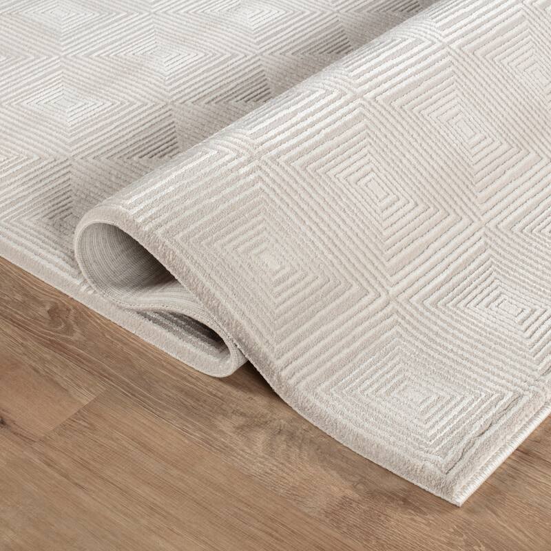 Omari Collection Cream Geometric Traditional Area Rug