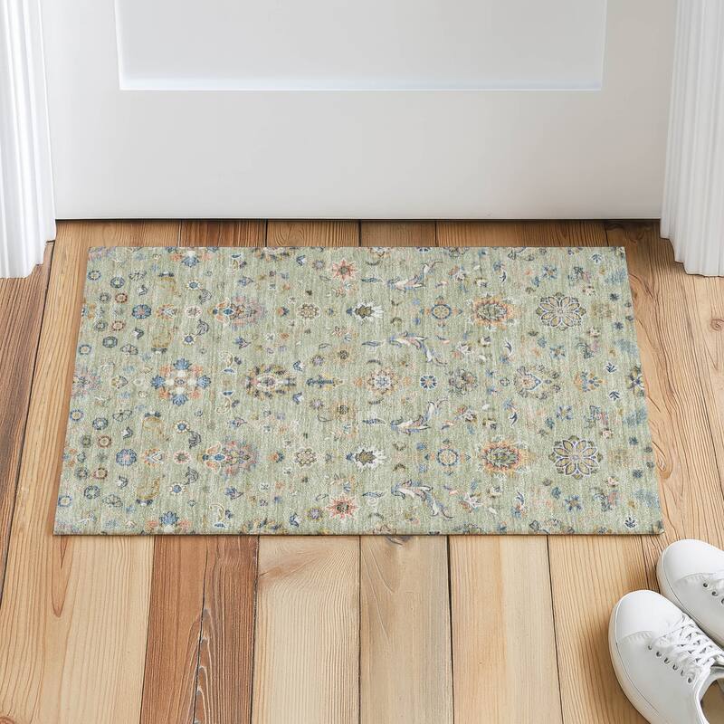 Machine Washable Indoor/ Outdoor Traditional Basalt Chantille Rug