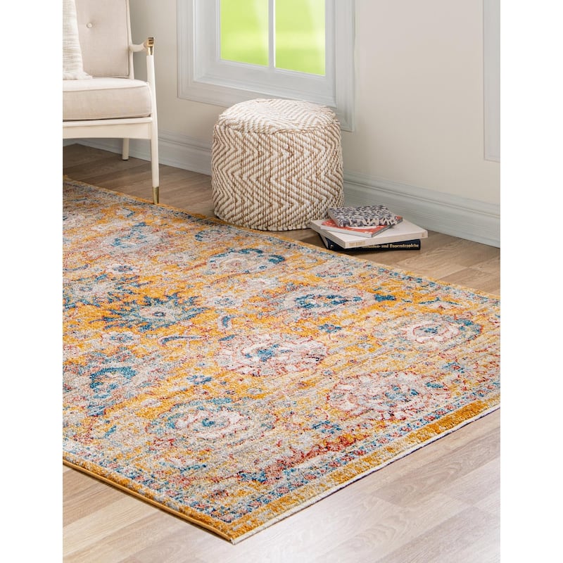 Traditional Nixa Collection Area Rug