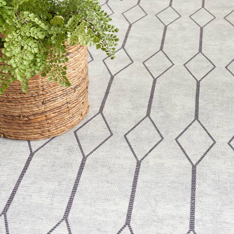 New Concept Washables Indoor only Geometric Machine Washable Area Rug