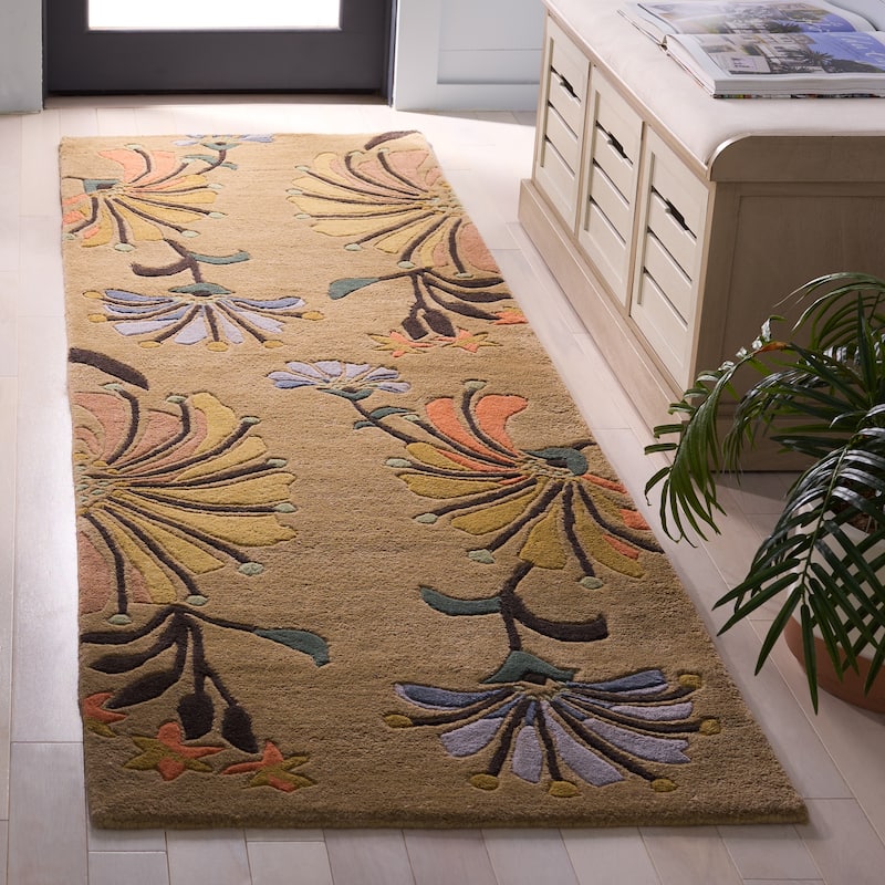 SAFAVIEH, Handmade Soho Renada Floral N.Z. Wool Rug