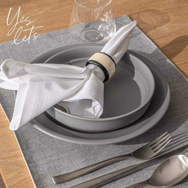 over&back Resin Napkin Rings in Ivory & Black (Set of 4) - 4