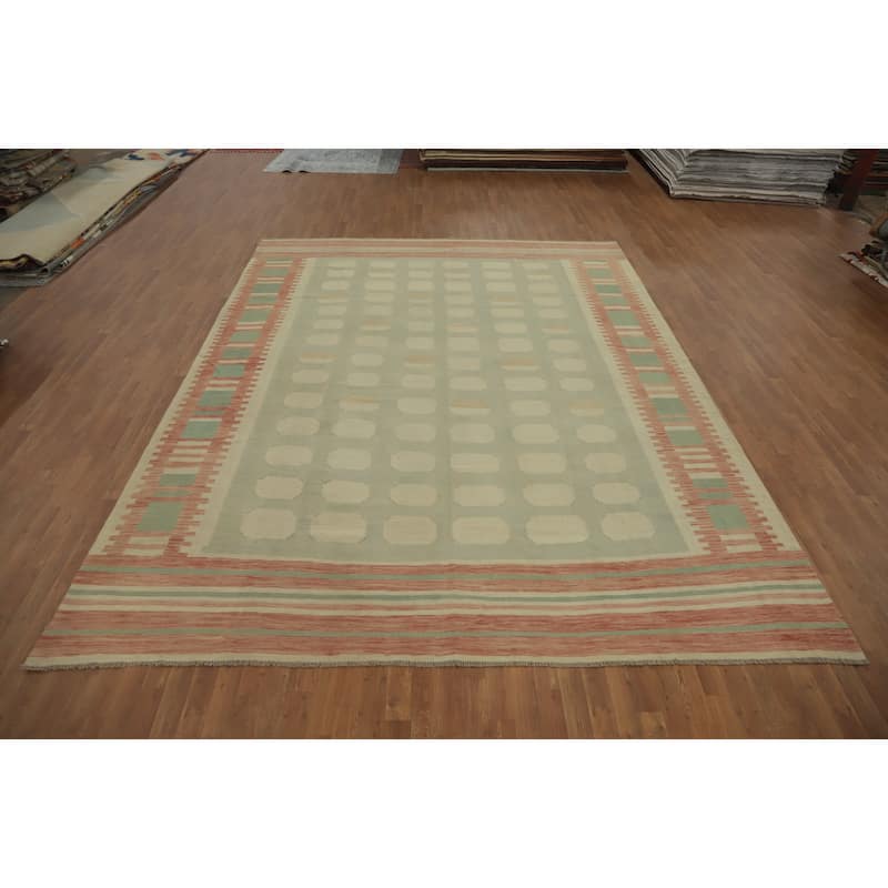 Hand Woven Southwestern Wool Green Geometric Area Rug - 12' 7'' X 9' 10''