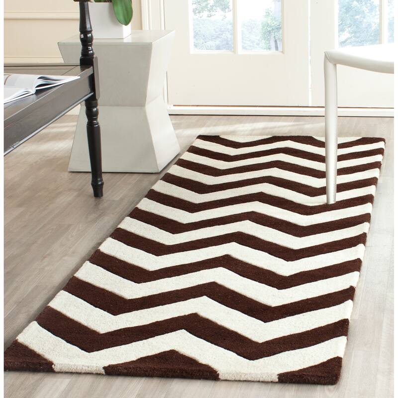 SAFAVIEH Handmade Chatham Traudel Modern Moroccan Wool Rug - 2'3" x 7' Runner - Brown/Ivory