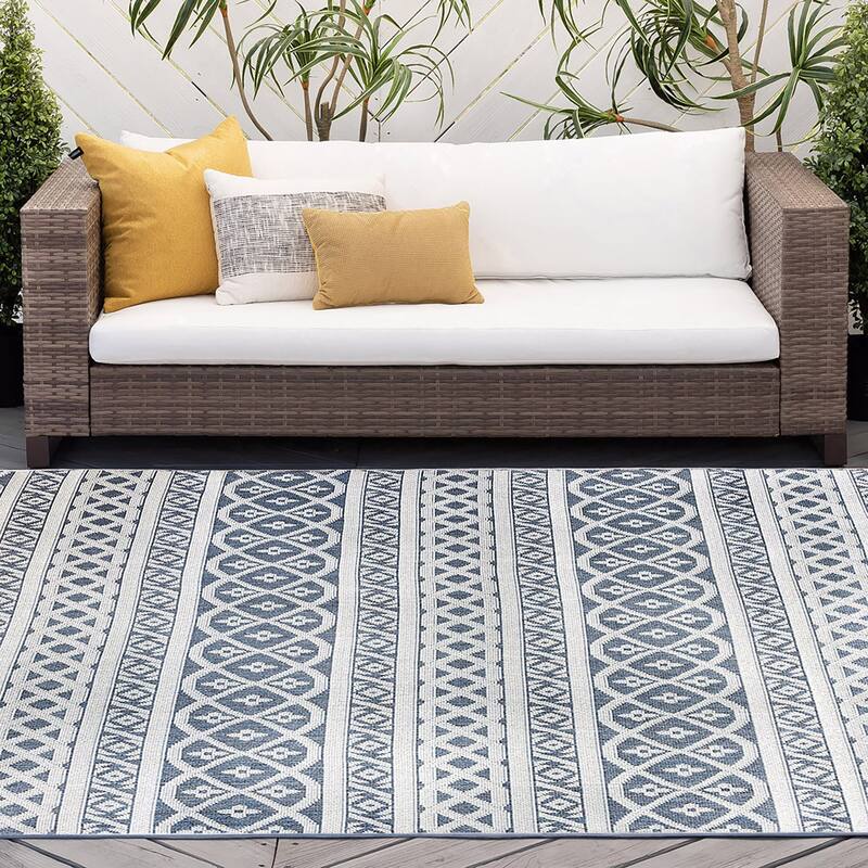 Vision Coastal Stripe Indoor/Outdoor Area Rug