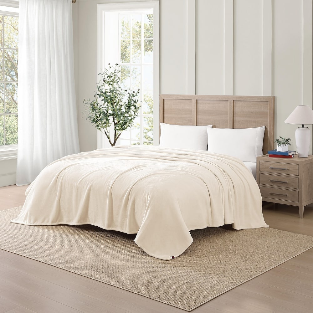 Tommy Hilfiger Solid Ultra Soft Plush Reversible Blanket