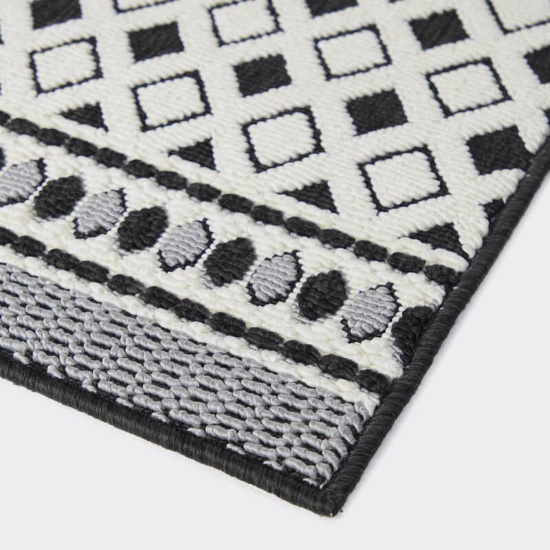 Julius Transitional Stripe Indoor/Outdoor Area Rug