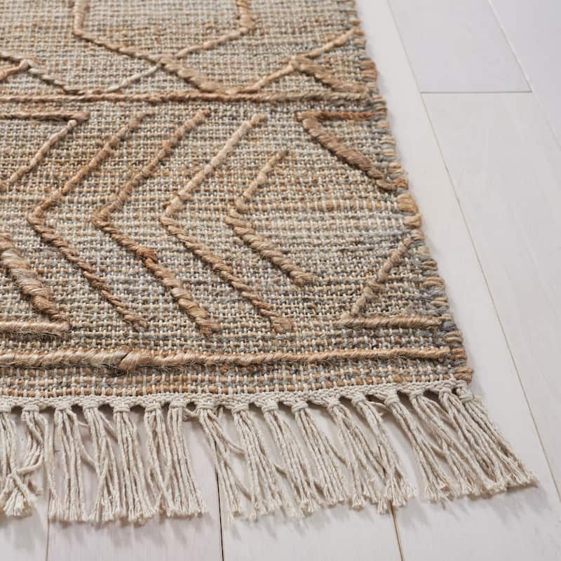 SAFAVIEH Handmade Natural Fiber Algrid Boho Jute Fringe Rug