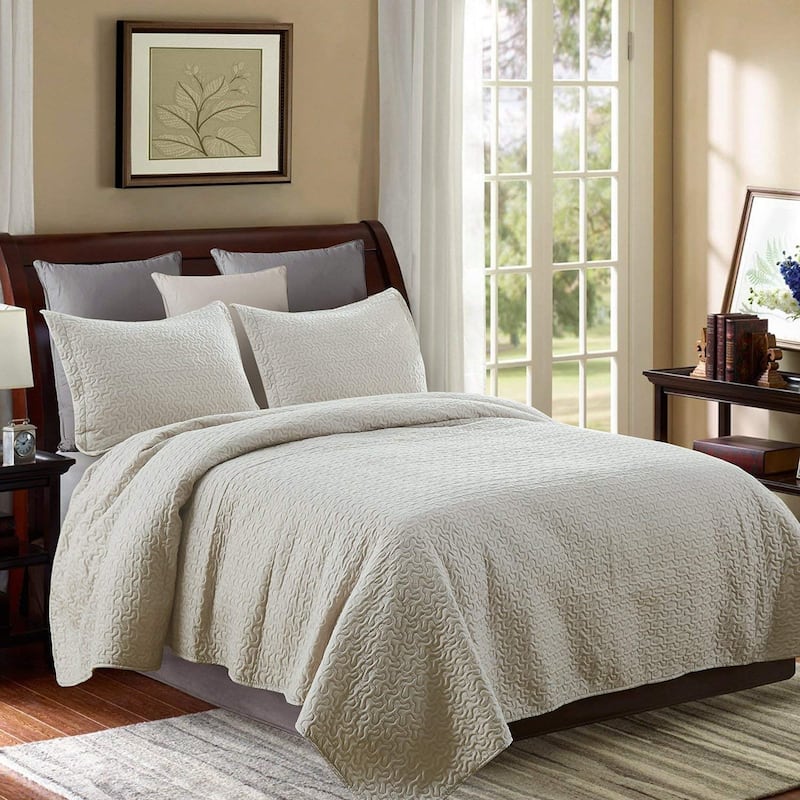 3-piece Fashionable Solid Embossed Quilt Set Bedspread Cover