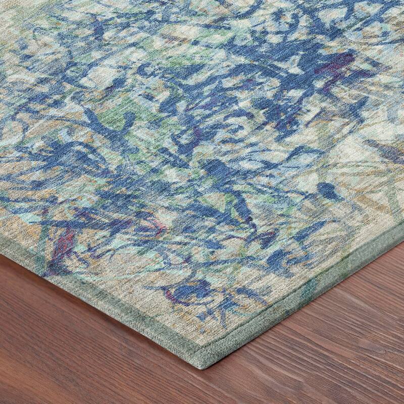 Machine Washable Indoor/ Outdoor Abstract Scribble Chantille Rug