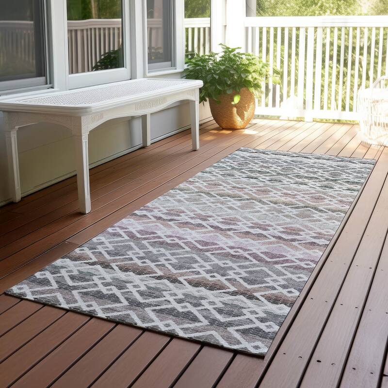 Machine Washable Indoor/ Outdoor Cabo Stripe Chantille Rug - Silver - 2'3" x 7'6"