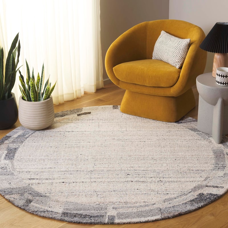 SAFAVIEH Handmade Restoration Odalys Sofya Vintage Wool Rug - 6' Round - Grey/Beige