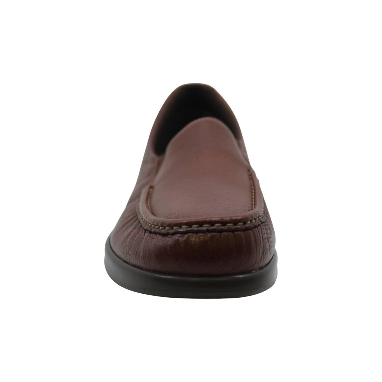 leather closed shoes