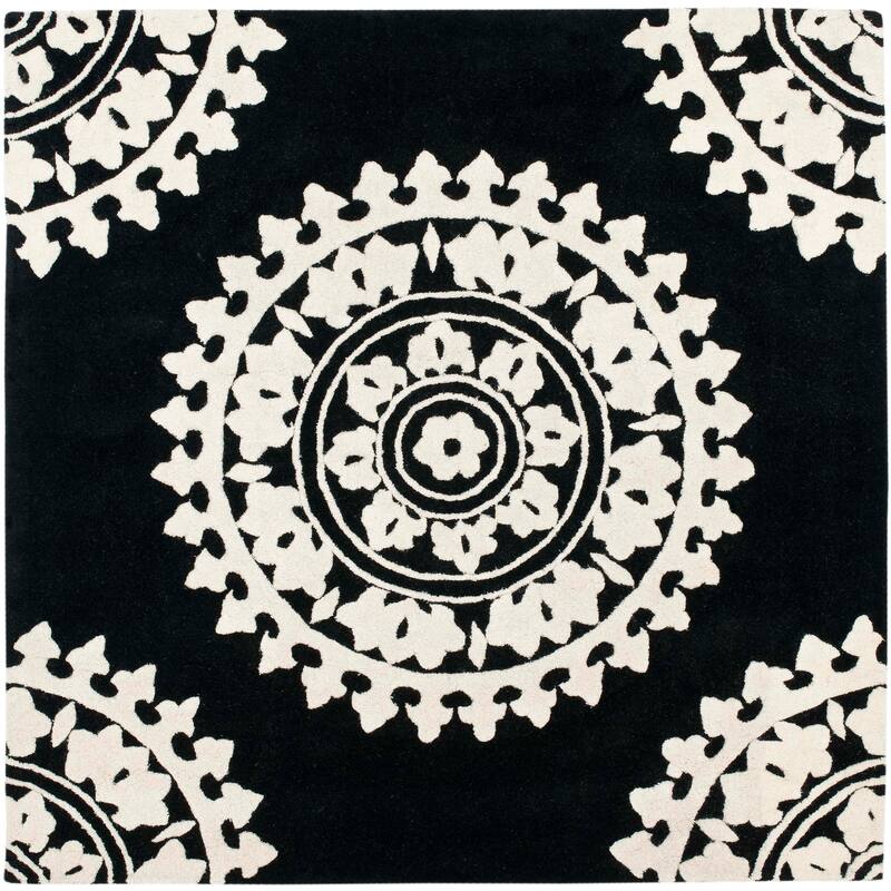 SAFAVIEH Handmade Soho Paola Medallion N.Z. Wool Rug - 6' Square - Black/Ivory