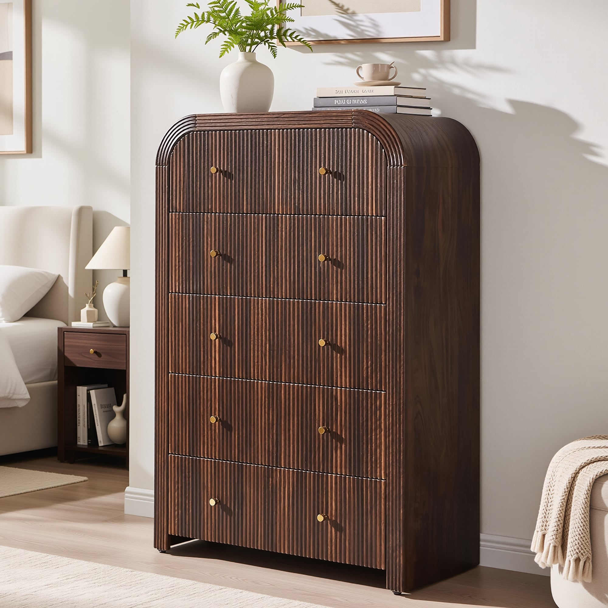 Modern Fluted 5 Drawers Dresser, Wood Chest of Drawers for Bedroom