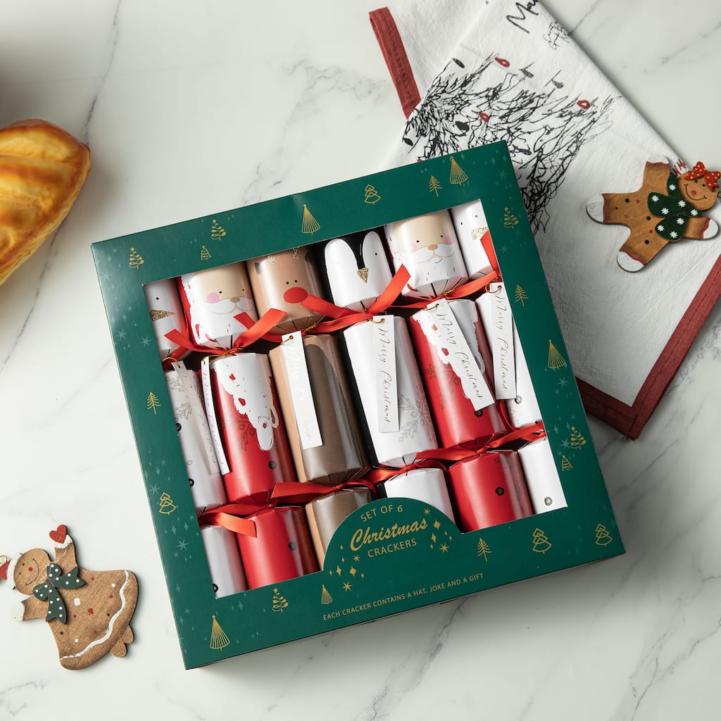 Glitzhome 6 Pack Christmas Santa Snowman Penguin Reindeer Party Crackers Favor Supplies with Gift Contents for Kids