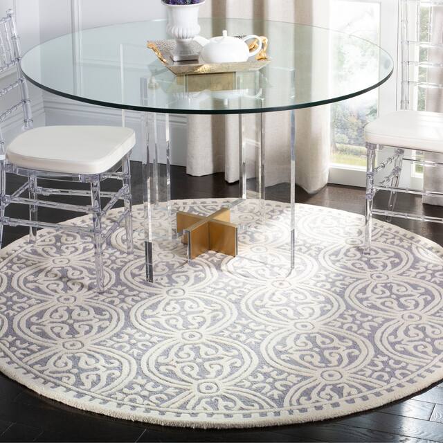 SAFAVIEH Handmade Cambridge Myrtis Moroccan Wool Rug - 4' x 4' Round - Silver/Ivory