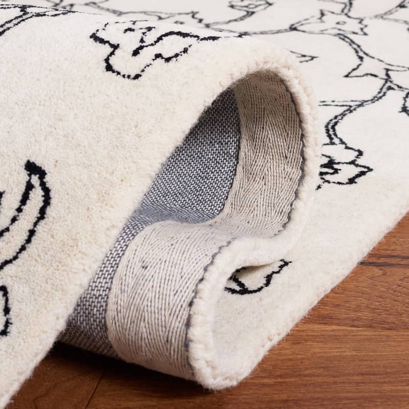 SAFAVIEH Handmade Jardin Nuccia Floral Wool Rug