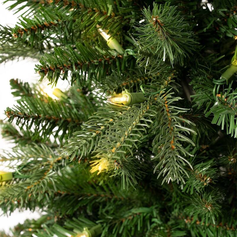 Traditional Artificial Christmas Tree with Lights, Prelit Christmas Tree, Pine Fir Christmas Tree with LED Lights