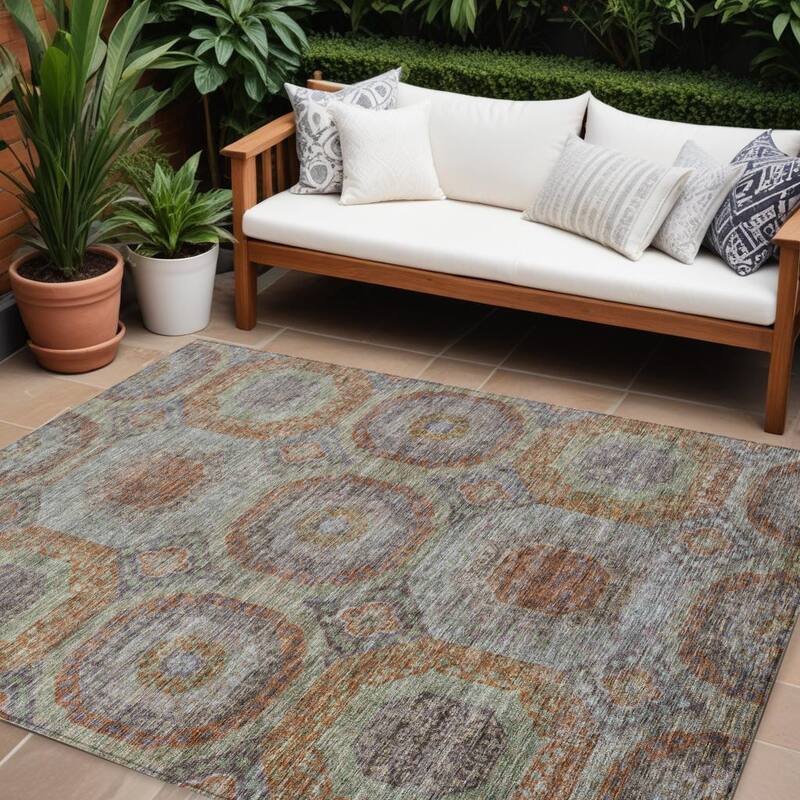 HomeRoots Geometric Transitional Rectangle Outdoor Rug - 8' X 10'