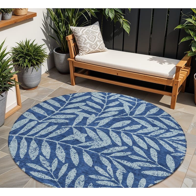HomeRoots Floral Transitional Rectangle Outdoor Rug - 8' Round
