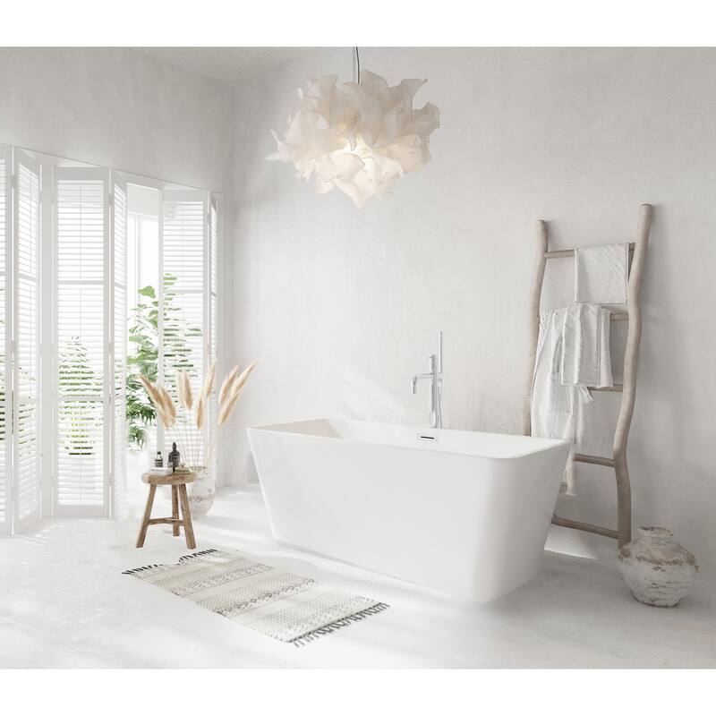 Thaddeus Bathtub in Glossy White