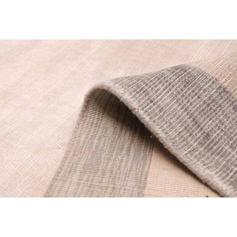 ECARPETGALLERY Hand Loomed Shimmer Light Grey Viscose Rug - 7'11 x 11'5