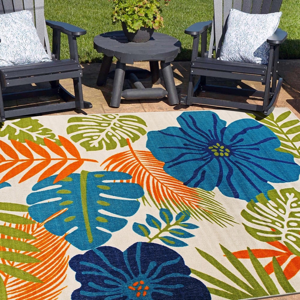 Tropical Floral Leaves Indoor/Outdoor Area Rug