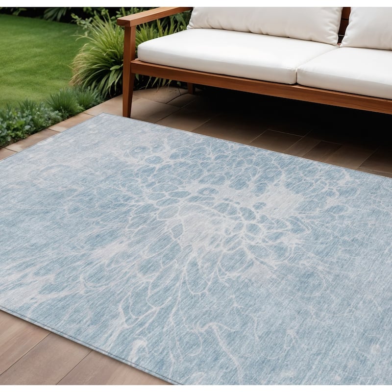 HomeRoots Abstract Transitional Rectangle Outdoor Rug - 9' X 12'