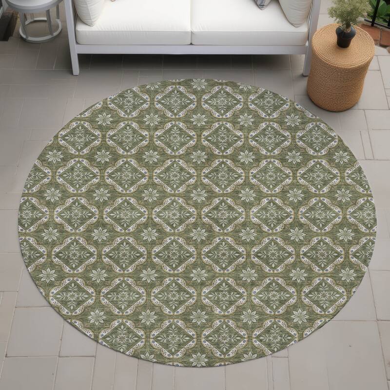Machine Washable Indoor/ Outdoor Contemporary Granby Chantille Rug - Olive - 8' x 8'