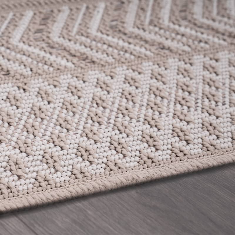 Stain-Resistant Outdoor Rug with Boho Pattern for Patio or Balcony