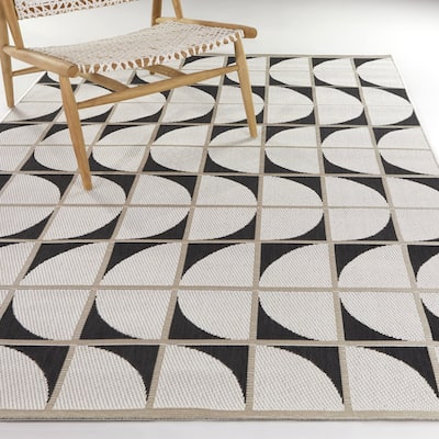Lavant Geometric Indoor/Outdoor Area Rug