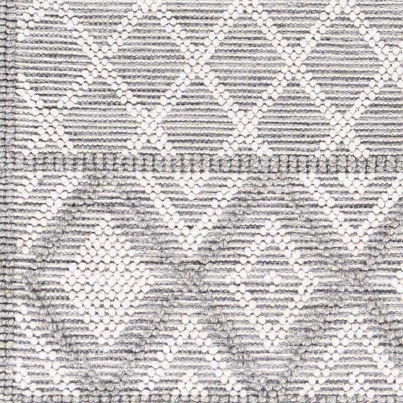 Livabliss Aadhya Handmade Indoor/ Outdoor Bohemian Area Rug