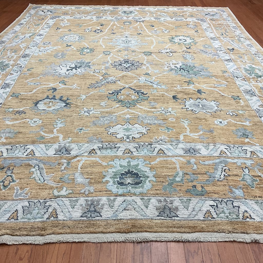 HERAT ORIENTAL Handmade Vegetable Dyed Oushak Wool Rug - 10'1" x 13'5"