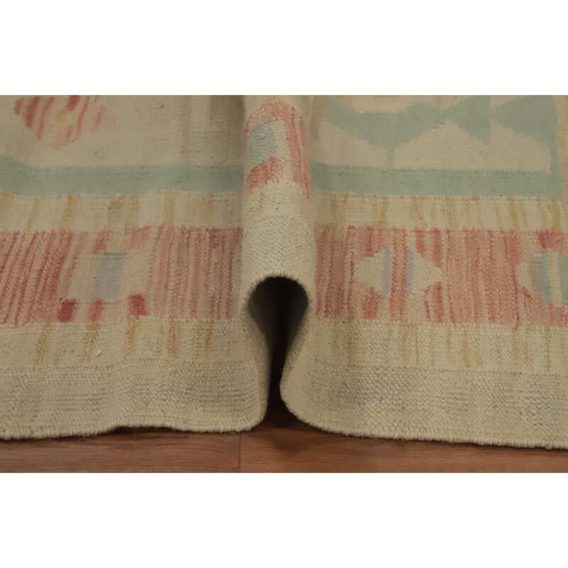 Hand Woven Southwestern Wool Beige Geometric Area Rug - 6' 5'' X 4' 8''