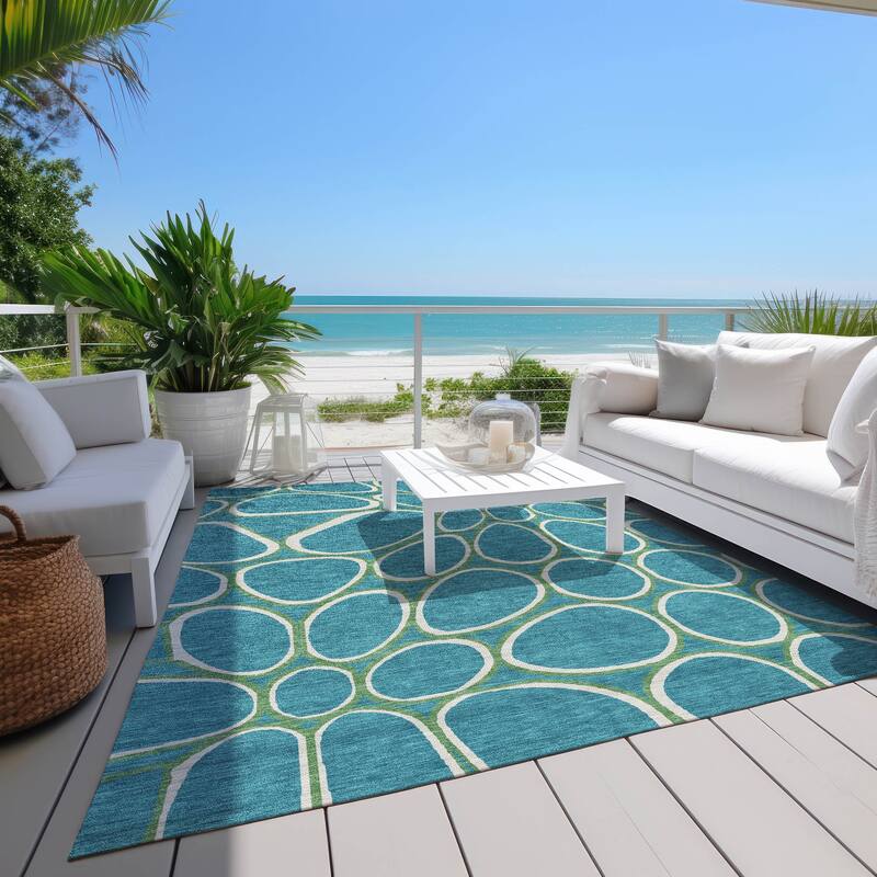 Machine Washable Indoor/ Outdoor Modern Bubbles Chantille Rug