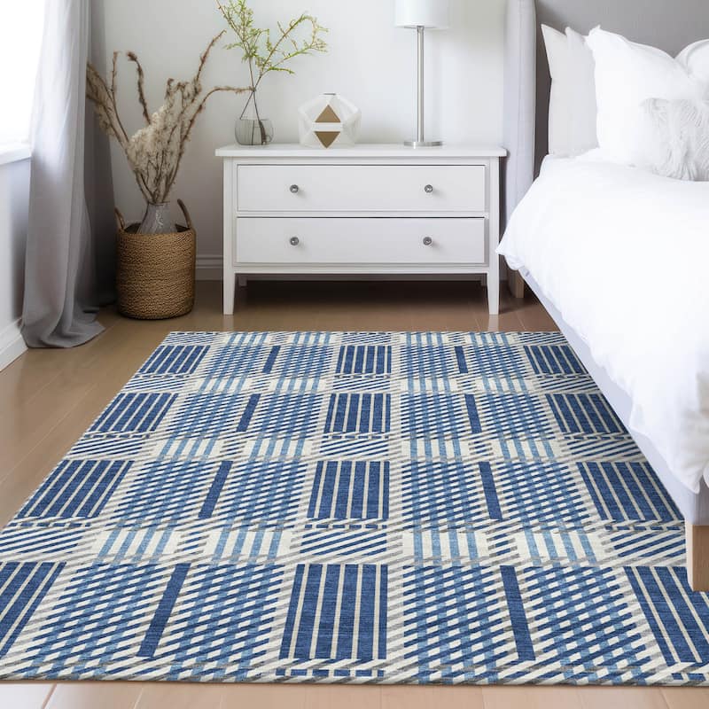 Machine Washable Indoor/ Outdoor Geometric Stripe Chantille Rug