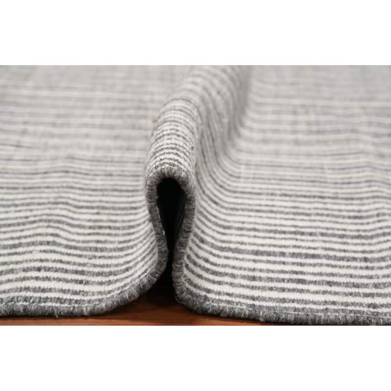 Hand Woven Oriental 100% Wool Carpet Traditional Geometric Greys & Charcoal Durrie-Kilim Area Rug - 8' 3'' X 5' 1''