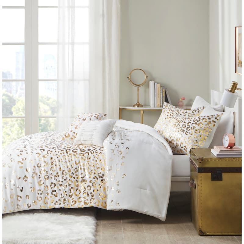 Serena Metallic Animal Printed Comforter Set by Intelligent Design