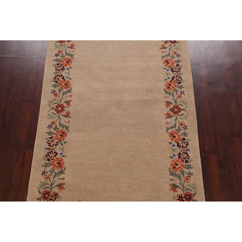 Floral Oriental Traditional Area Rug Hand-tufted Foyer Carpet - 5'0" x 8'0"
