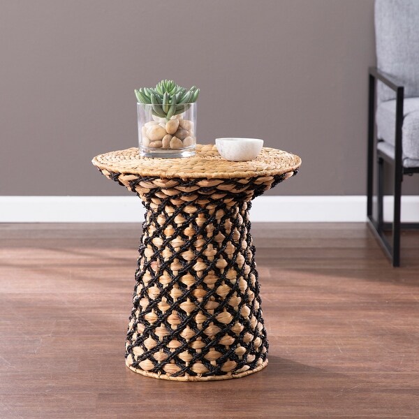 SEI Furniture Bonovan Woven Water Hyacinth Round Accent Table