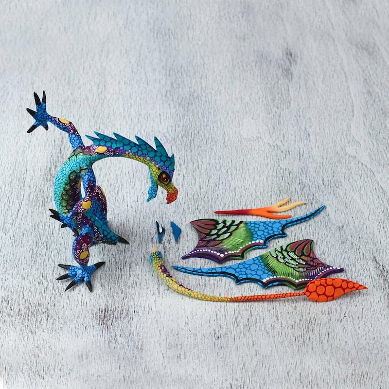 Handmade Mexican Dragon Copal wood alebrije (Mexico) - 13.5 cm H x 22 cm W x 39 cm D