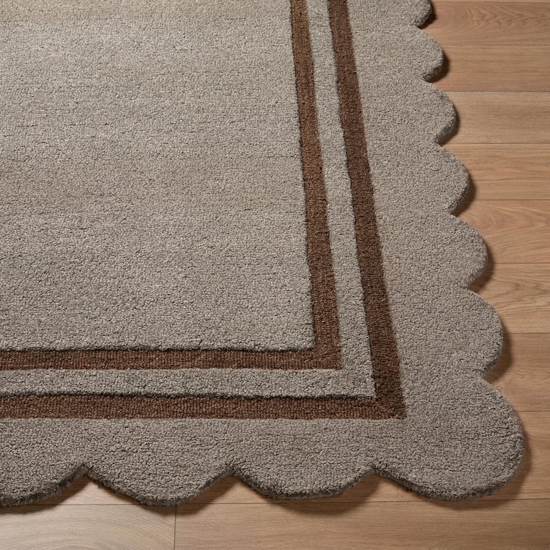 Livabliss Scalloped Modern & Contemporary Area Rug