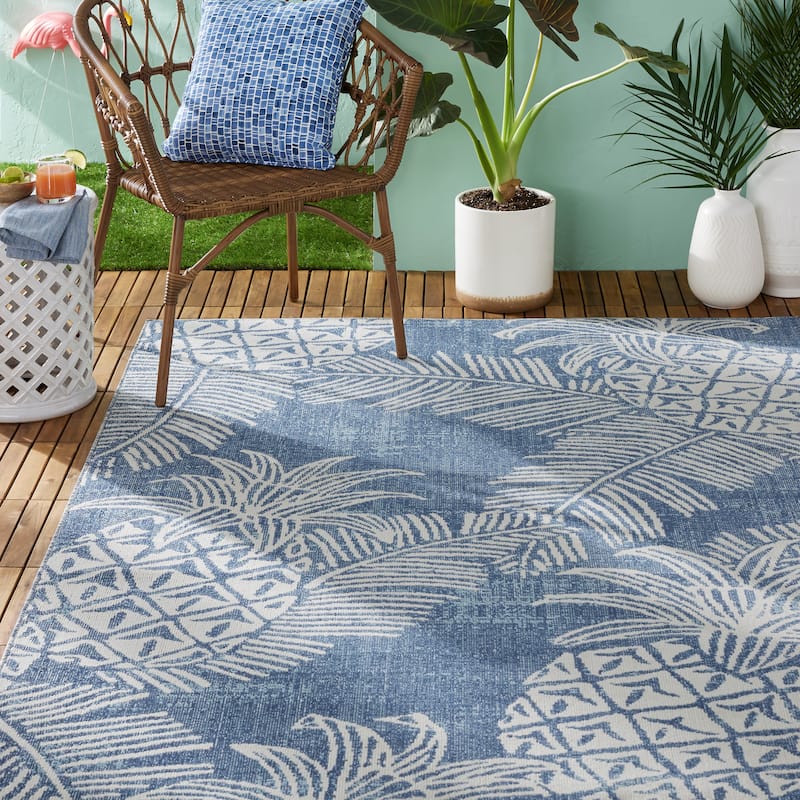 Tommy Bahama Malibu Pineapple Indoor/Outdoor Area Rug - 5'3"x7'3" - Navy/Ivory